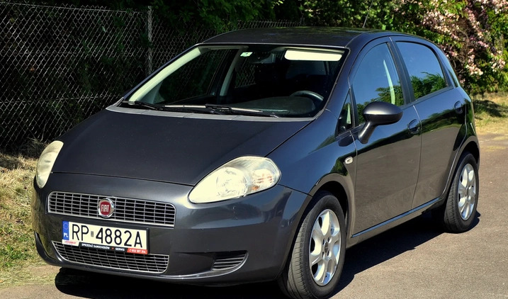 Fiat Punto cena 13999 przebieg: 145558, rok produkcji 2009 z Przemyśl małe 211